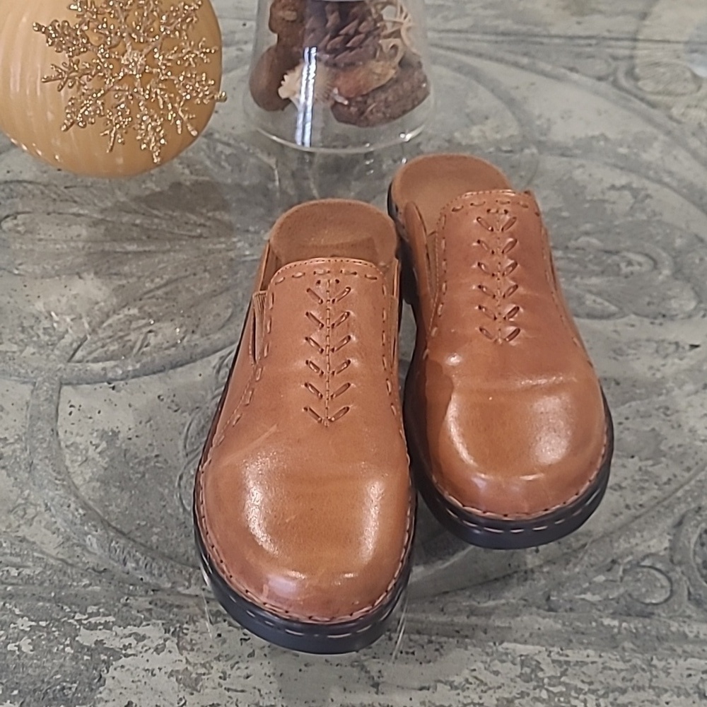 WOMENS CLARKS BROWN LEATHER SANDALS SIZE 7 VERY SOFT new